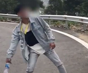 Video: Nam thanh niên thản nhiên ném rác xuống đèo khi đi du lịch
