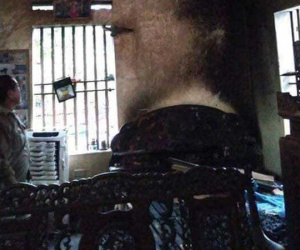 Con gái bất ngờ tưới xăng thiêu sống mẹ đẻ trong đêm