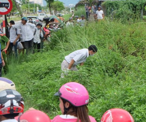 Nam Định: Tá hỏa phát hiện thi thể nam giới giữa cánh đồng, bên cạnh chiếc xe gắn máy