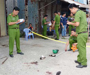 Vừa gặp nhau, 2 nhóm thanh niên lao vào hỗn chiến, nhiều người thương vong