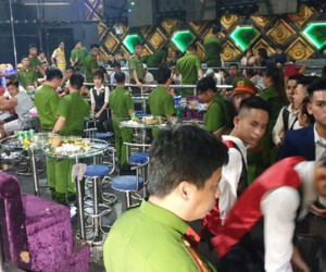 Video: 80 người dương tính với ma túy trong quan bar ở Đà Nẵng