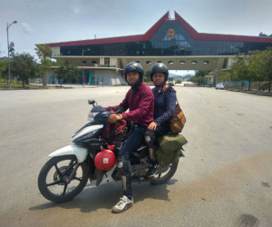 Chàng trai dành cả thanh xuân đưa mẹ đi phượt khắp thế gian và những 'lần đầu tiên' đầy xúc động của mẹ