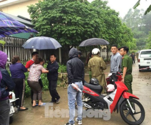 Hãi hùng phát hiện thi thể cháy đen gần khu chung cư