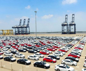 Kiếm thêm 4.000 tỉ đồng nhờ ô tô nhập khẩu tăng kỷ lục