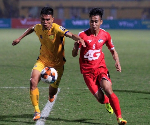 Viettel 0-0 SLNA: Đại chiến ... nhạt nhòa