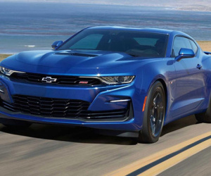 Chevrolet Camaro 2020 ra mắt, nâng cấp ngoại thất và động cơ