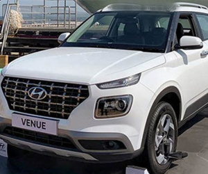 Choáng với 'đàn em' Hyundai Kona đẹp long lanh, giá chưa tới 450 triệu đồng