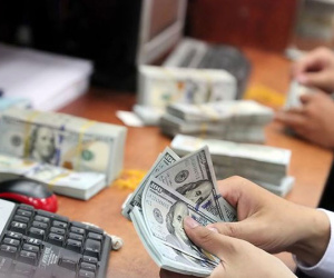 Giá USD bất ngờ tăng vọt