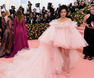 Lần đầu dự Met Gala, cô gái mồ côi gốc Việt tỏa sáng như viên kẹo ngọt giữa dàn sao siêu 'chặt chém'