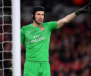 Petr Cech mơ về viễn cảnh đánh bại Chelsea ở chung kết Europa League