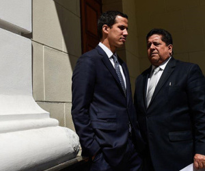 Tình báo Venezuela bắt ôtô giam cấp phó của ông Guaido bên trong