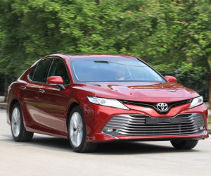 Toyota Camry mới - nỗ lực tiếp cận khách hàng trẻ