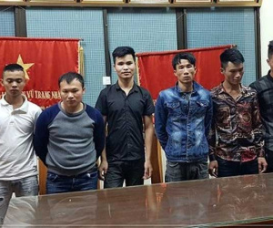 Giả là công an bắt giữ người rồi tống tiền gia đình nạn nhân