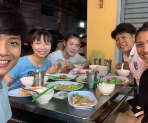 Tuyển thủ nữ Việt Nam bất ngờ về nước, CLB Thái Lan lên tiếng xin lỗi