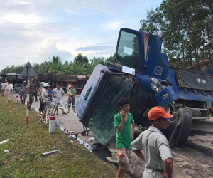 Tai nạn liên hoàn ở đường tránh tại Đà Nẵng, giao thông tê liệt