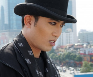 Để vai Fedora biến thái, kinh dị gây ấn tượng, Doãn Quốc Đam đòi cạo cả lông mày