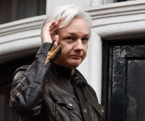 Ecuador trao mọi tài liệu về ông chủ WikiLeaks cho Mỹ