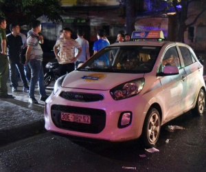 Hé lộ nguyên nhân nữ tài xế taxi bị đâm trọng thương gần khu Đền Lừ