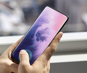 OnePlus 7 Pro trình làng với camera 48 'chấm'