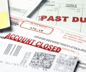 Vung tay quá trán, mỗi người Mỹ nợ gần 40.000 USD