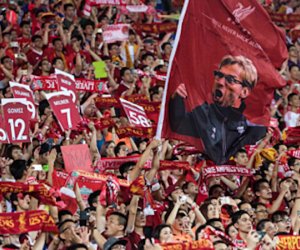 CĐV Liverpool, Tottenham xin nhà tài trợ nhường vé
