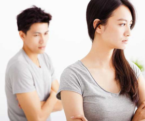 Chồng muốn nhà tôi gánh hết việc mổ của mẹ, không chịu nhờ anh chị