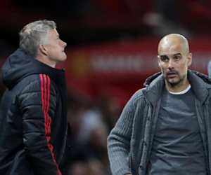 Man Utd gặp bất lợi lớn nếu Man City vuột Cup FA