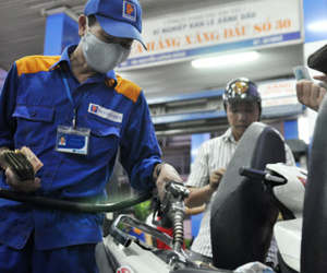 Thế giới biến động mạnh, quỹ âm ngàn tỷ: Xăng tiếp tục lên giá?
