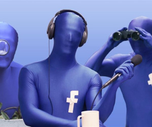 Vừa nói chuyện phút trước, phút sau đã thấy quảng cáo Facebook