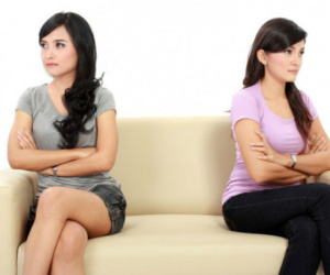 Choáng váng vì không ngờ chị gái tôi có thể sống bạc bẽo, đối xử tệ với chính mẹ đẻ của mình