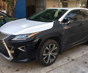 Quý bà mất trộm xe Lexus dù vẫn giữ chìa khóa