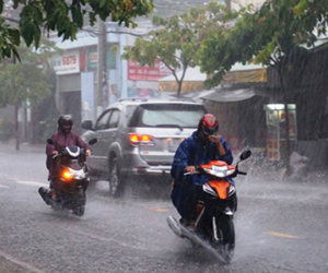 Dự báo thời tiết 21/5: Hà Nội đón mưa rào giải nhiệt