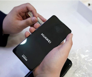 Nhiều người Việt thanh lý điện thoại Huawei sau lệnh cấm của Mỹ