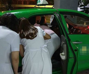 Sản phụ đẻ rơi ngay trên taxi, bé sơ sinh chậm chút nữa thì nguy kịch