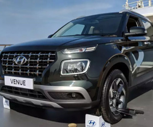 Hyundai Venue ra mắt, giá từ 9.300 USD