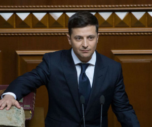 Nóng: Zelensky giải tán quốc hội, trưng cầu dân ý đàm phán với Nga