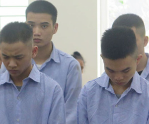 Anh nhận tử hình, em lĩnh 14 năm tù vì nghĩ bị 'nhìn đểu'