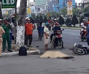 Thiếu niên 14 tuổi chở bạn chạy xe máy tự đâm vào vỉa hè, 1 người tử vong