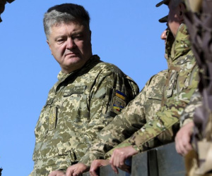 Ukraine mở vụ án hình sự với cựu tổng thống Poroshenko