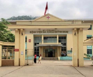 Bé gái 13 tuổi nghi bị làm nhục trong phòng X-Quang kể gì?