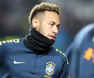 Neymar tự ý rời PSG