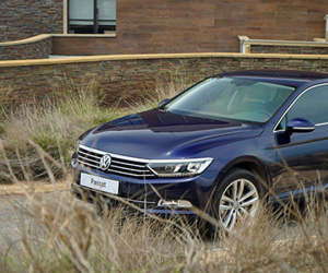 Volkswagen Passat - lựa chọn thú vị cho khách Việt trung niên