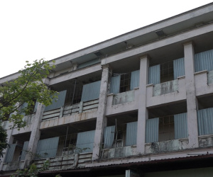 Video: Dự án bệnh viện 1000 giường ở Mê Linh hoang tàn, cỏ mọc um tùm