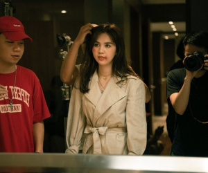 Vừa trở về từ Cannes, Ngọc Trinh gây choáng với hình ảnh 'đả nữ' bầm dập trên phim trường