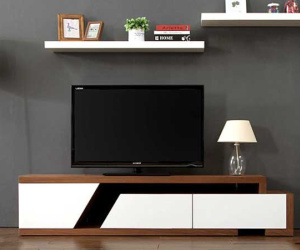 Đặt tivi thế này khiến gia chủ nghèo mạt vận không ngóc đầu lên được, vợ chồng lục đục bất an