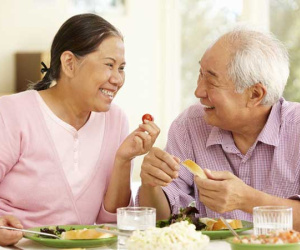 Sau khi bị đột quỵ, nên ăn uống như thế nào?