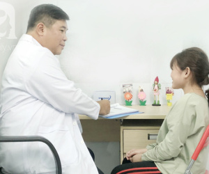 Để con không bị chậm tăng trưởng chiều cao, bác sĩ cho biết: Thấy trẻ cao dưới 4cm/năm, cha mẹ nên làm việc này