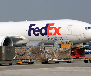 FedEx xin lỗi vì chuyển 'nhầm' tài liệu của Huawei tới Mỹ