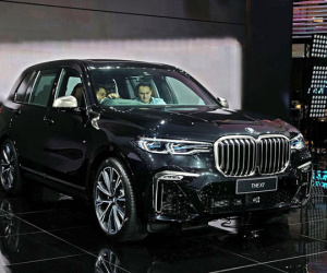 BMW X7, Mercedes-Benz GLE và nhiều mẫu xe sang rục rịch cập bến VN