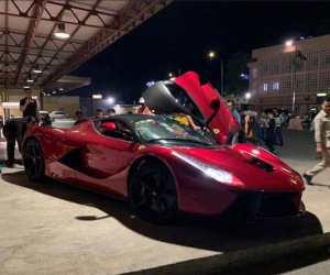 Bộ đôi siêu xe triệu USD của Ferrari cập bến Campuchia